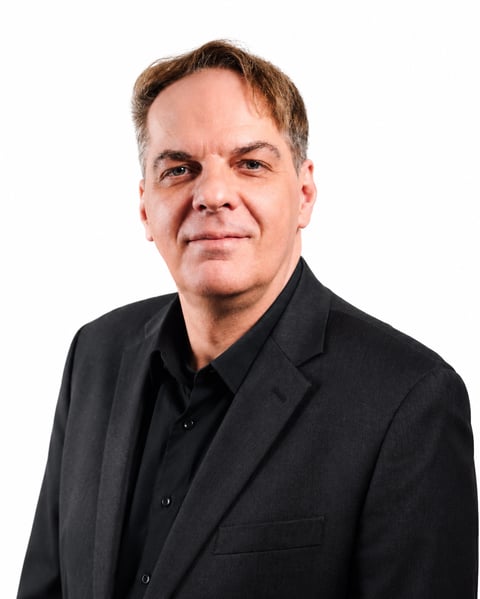 Alexander Suck, Kundenberater bei TUTARIO